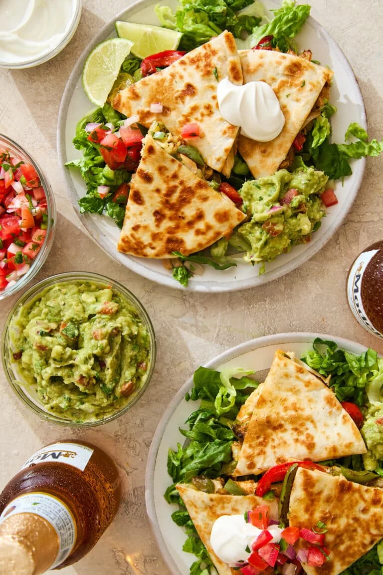 Delicious & Quick Chicken Fajita Quesadillas: A Weeknight Favorite